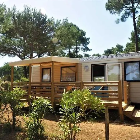 4 Etoiles - Piscine - Ccbbiai