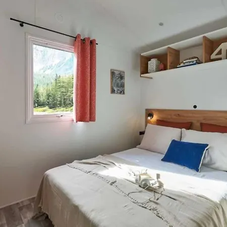 4 Etoiles - Piscine - Ccbbiai