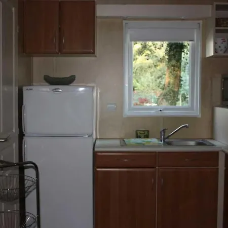 Kamp alanı 4 Etoiles - Piscine - Ccbbiai