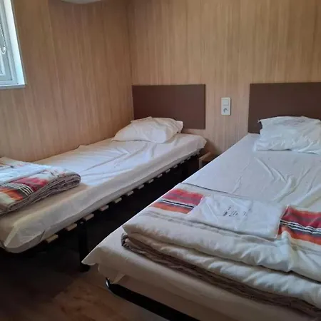 4 Etoiles - Piscine - Ccbbiai