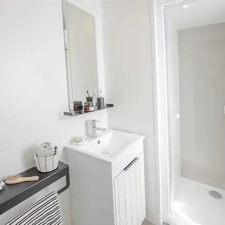 4 Etoiles - Piscine - Ccbbiai *