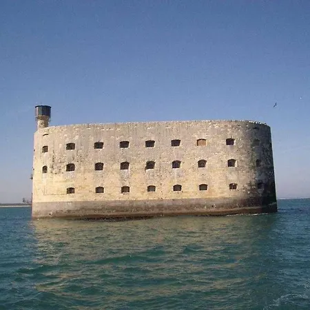 مكان تخييم 4 Etoiles - Piscine - Ccbbiai *
