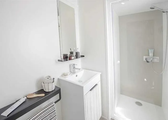 4 Etoiles - Piscine - Ccbbiai *