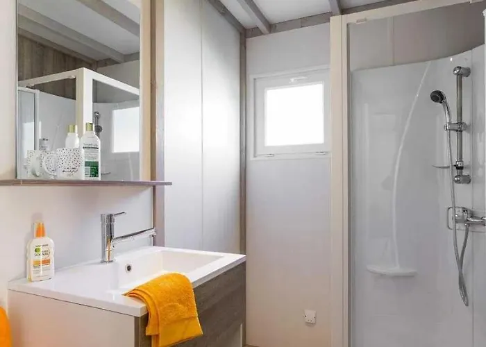 4 Etoiles - Piscine - Ccbbiai 圣特罗让莱班