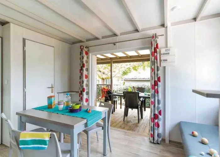 4 Etoiles - Piscine - Ccbbiai 营地 *