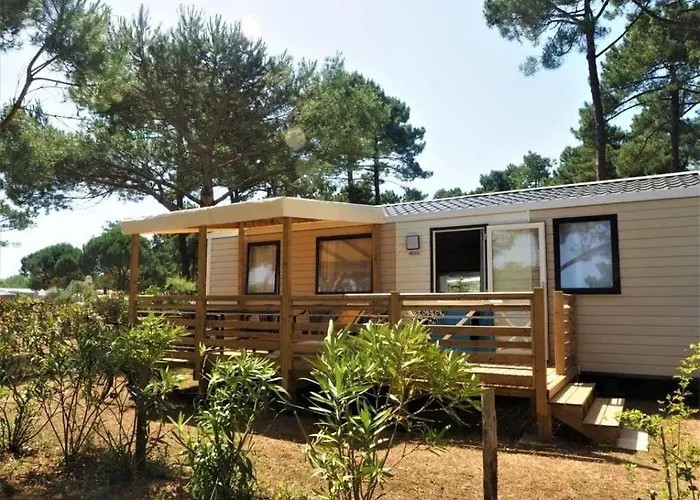 4 Etoiles - Piscine - Ccbbiai