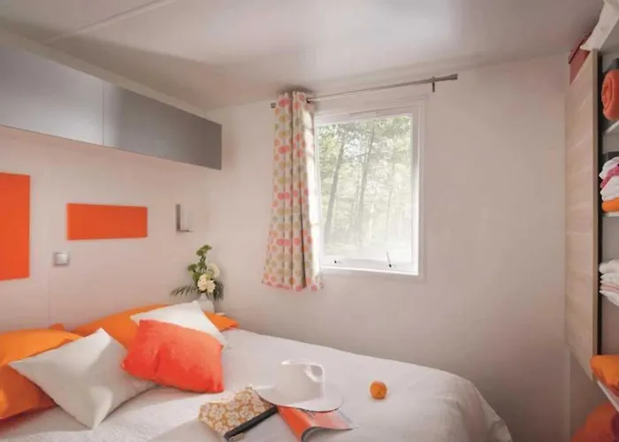 4 Etoiles - Piscine - Ccbbiai 营地 圣特罗让莱班