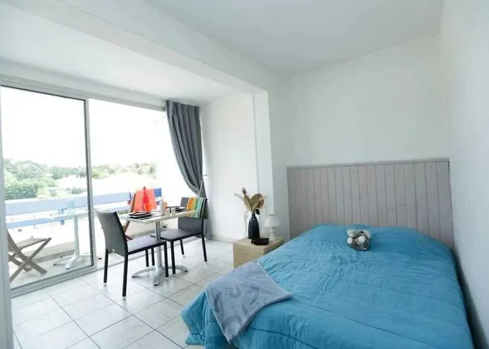 4 Etoiles - Piscine - Ccbbiai